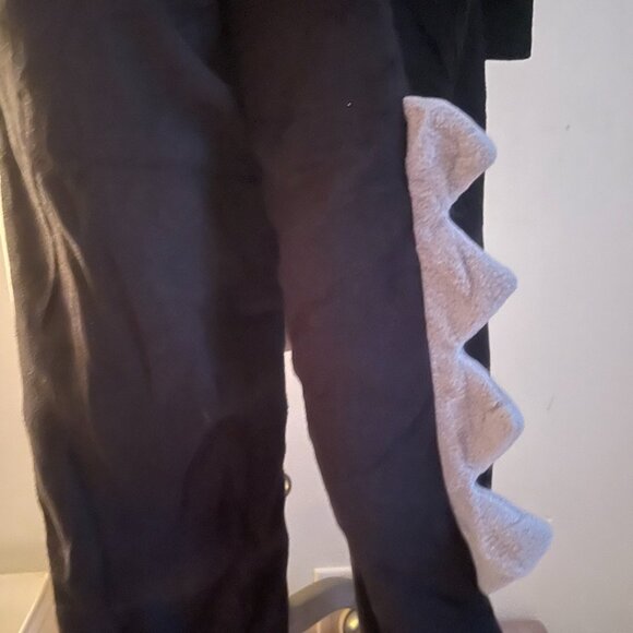 Black & Grey Shark Onesie Pajamas - Picture 8 of 10